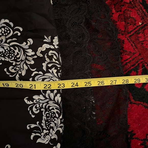White House black market high low 100% silk skirt with lace trim. - Picture 6 of 8